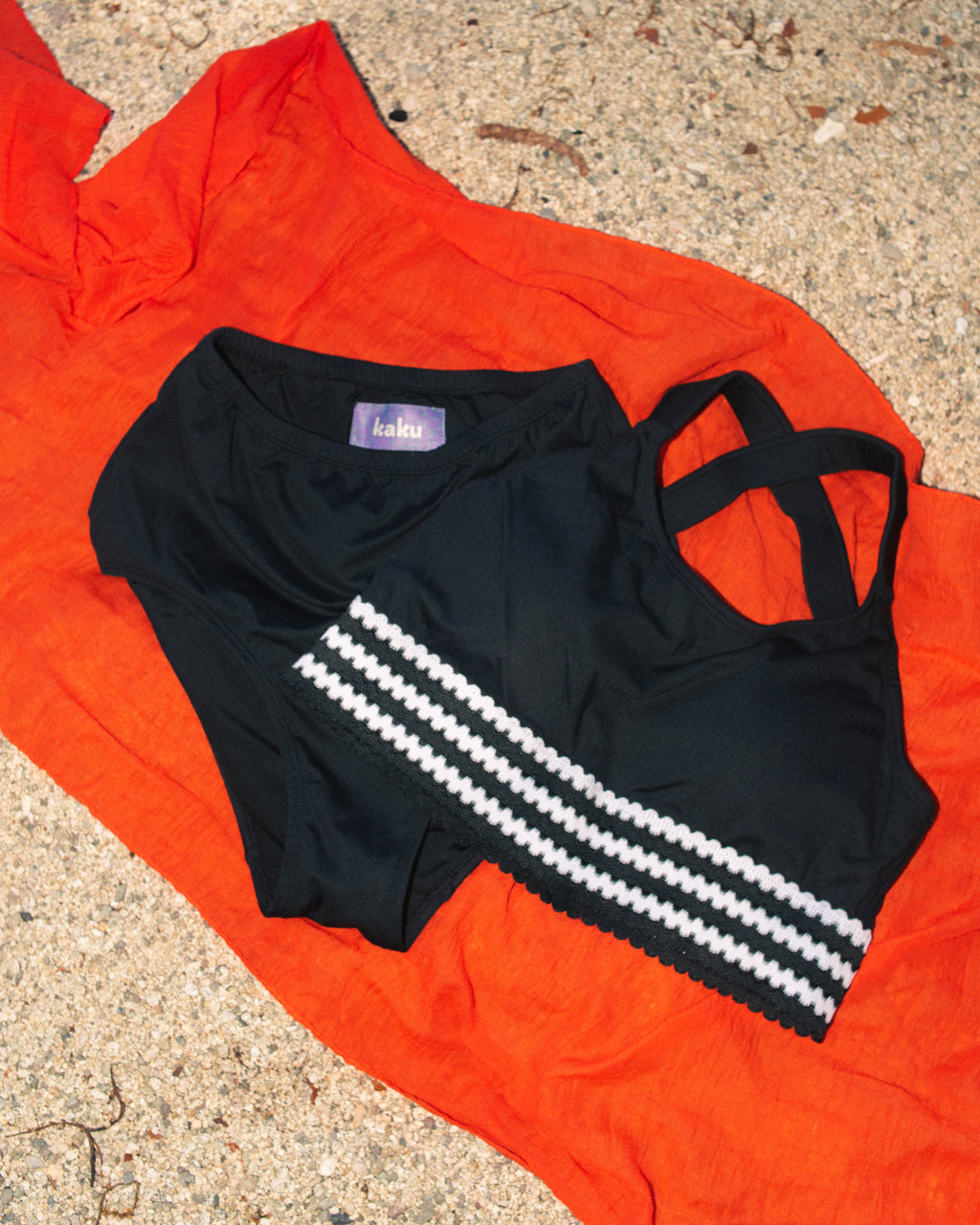 zigzag swim top